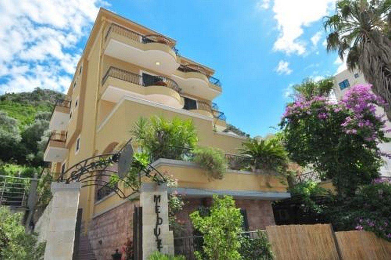 Hotel Meduza Bečići Dış mekan fotoğraf