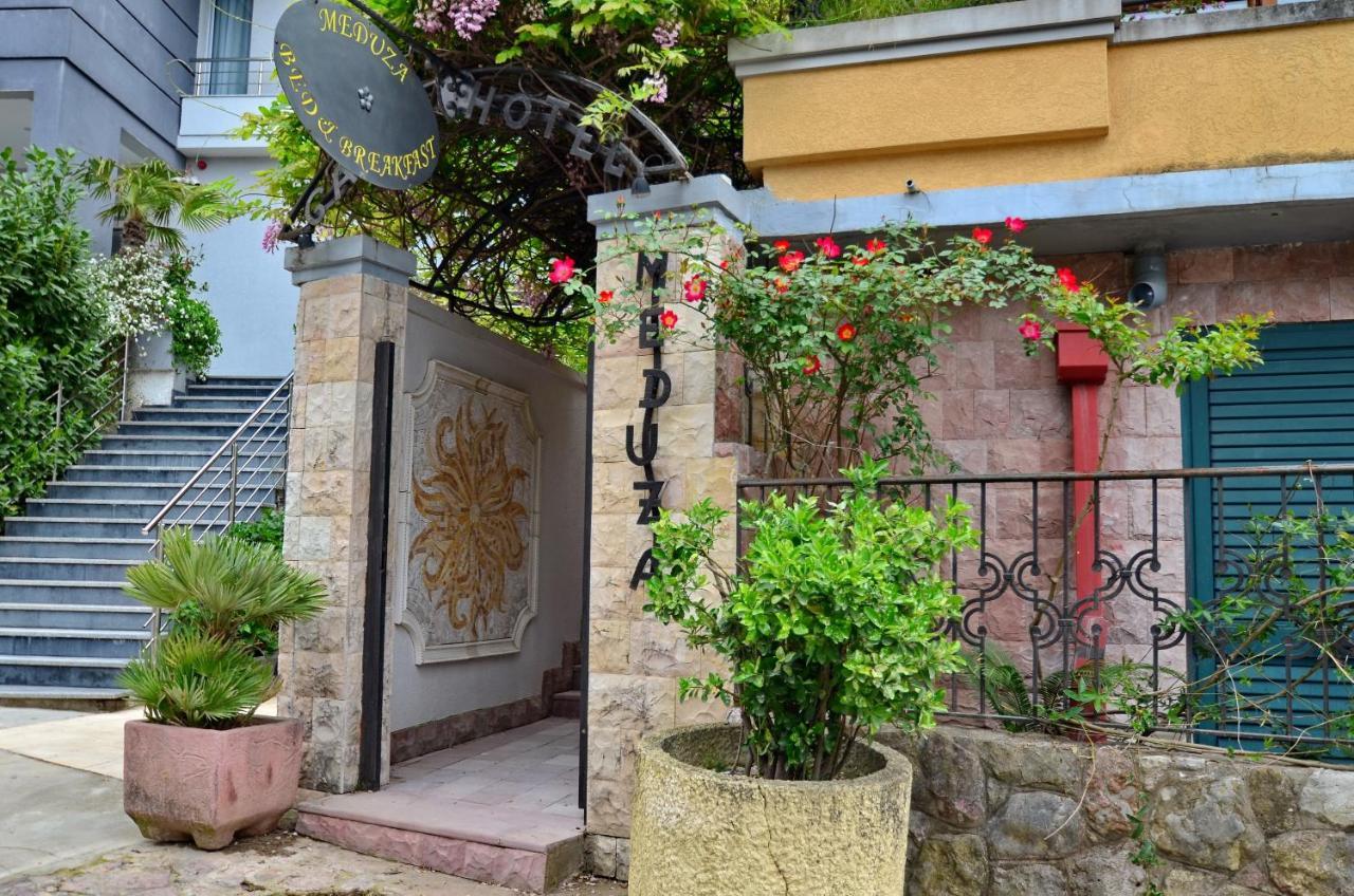 Hotel Meduza Bečići Dış mekan fotoğraf