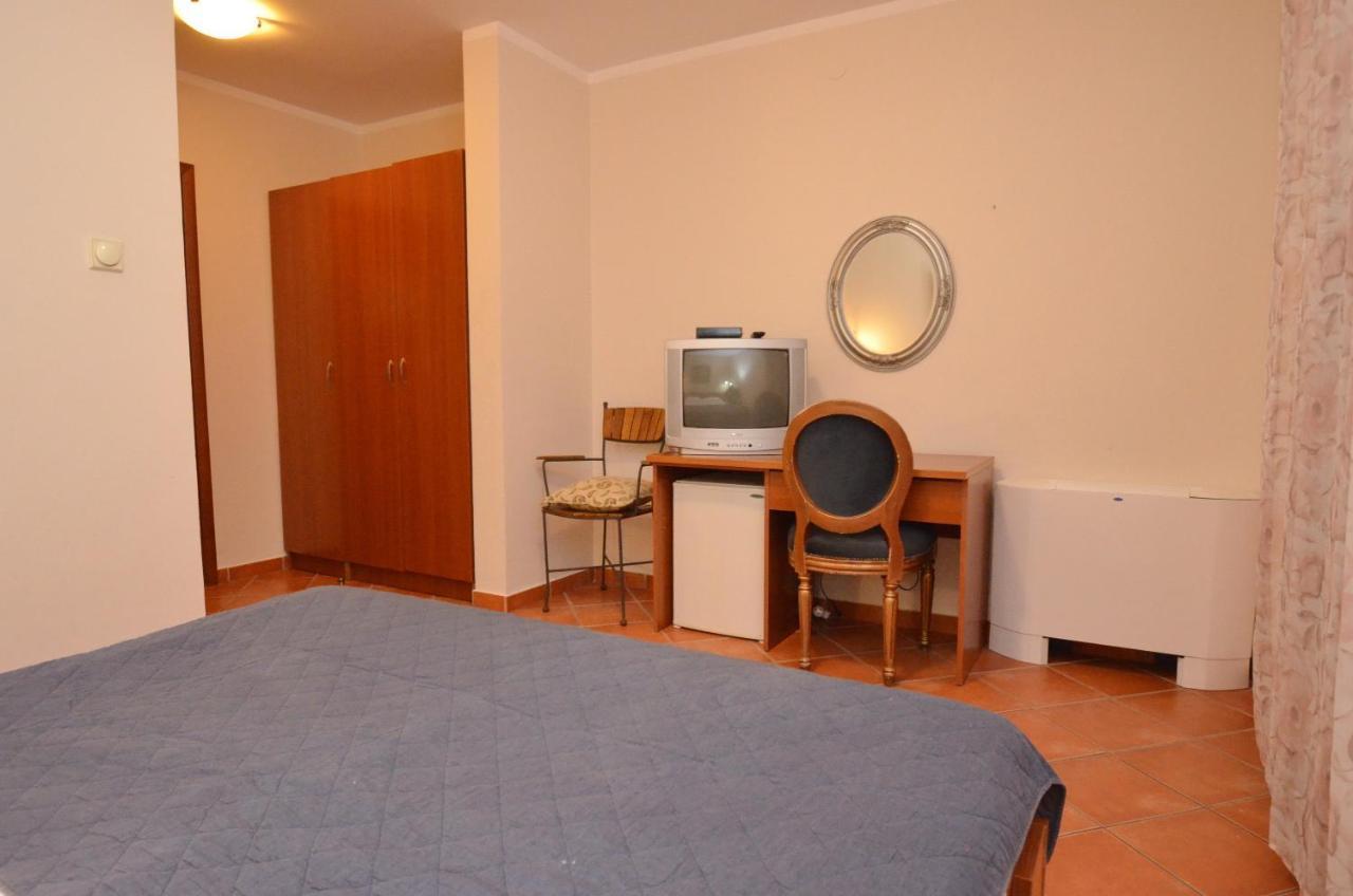Hotel Meduza Bečići Dış mekan fotoğraf