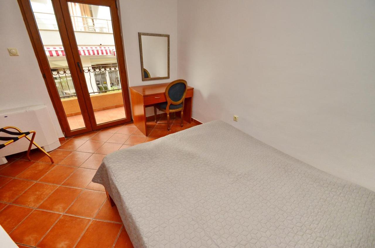Hotel Meduza Bečići Dış mekan fotoğraf
